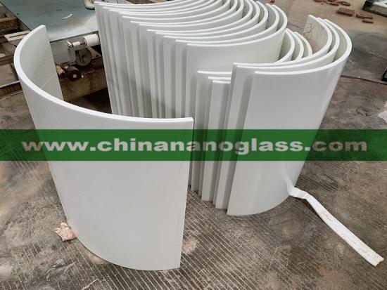 Factory supply Polished White Glass Column Directly