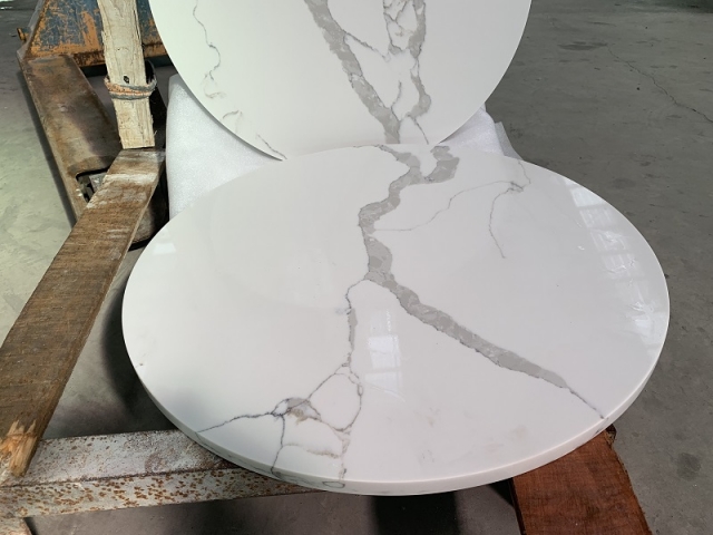 White Calacatta Artificial quartz stone for tabletop